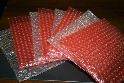 【供應(yīng)氣泡袋、紅色汽泡袋、氣泡膜復(fù)合珍珠棉制袋】價格,廠家,圖片,其他塑料包裝材料,廣州佳力包裝材料制品廠-